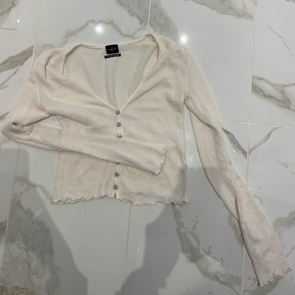 Long sleeve button up